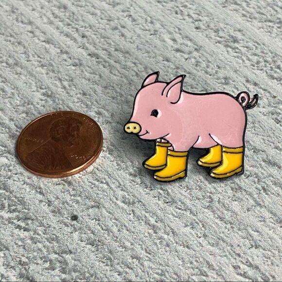 Pig in Yellow Boots Enamel Pin/ Brooch Lapel - Picture 3 of 6